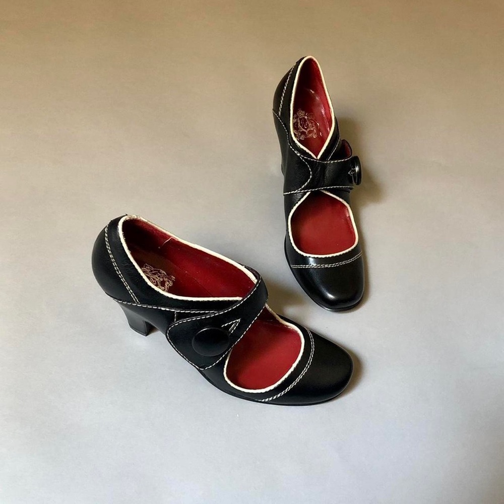 VINTAGE JEFFREY CAMPBELL HEELS